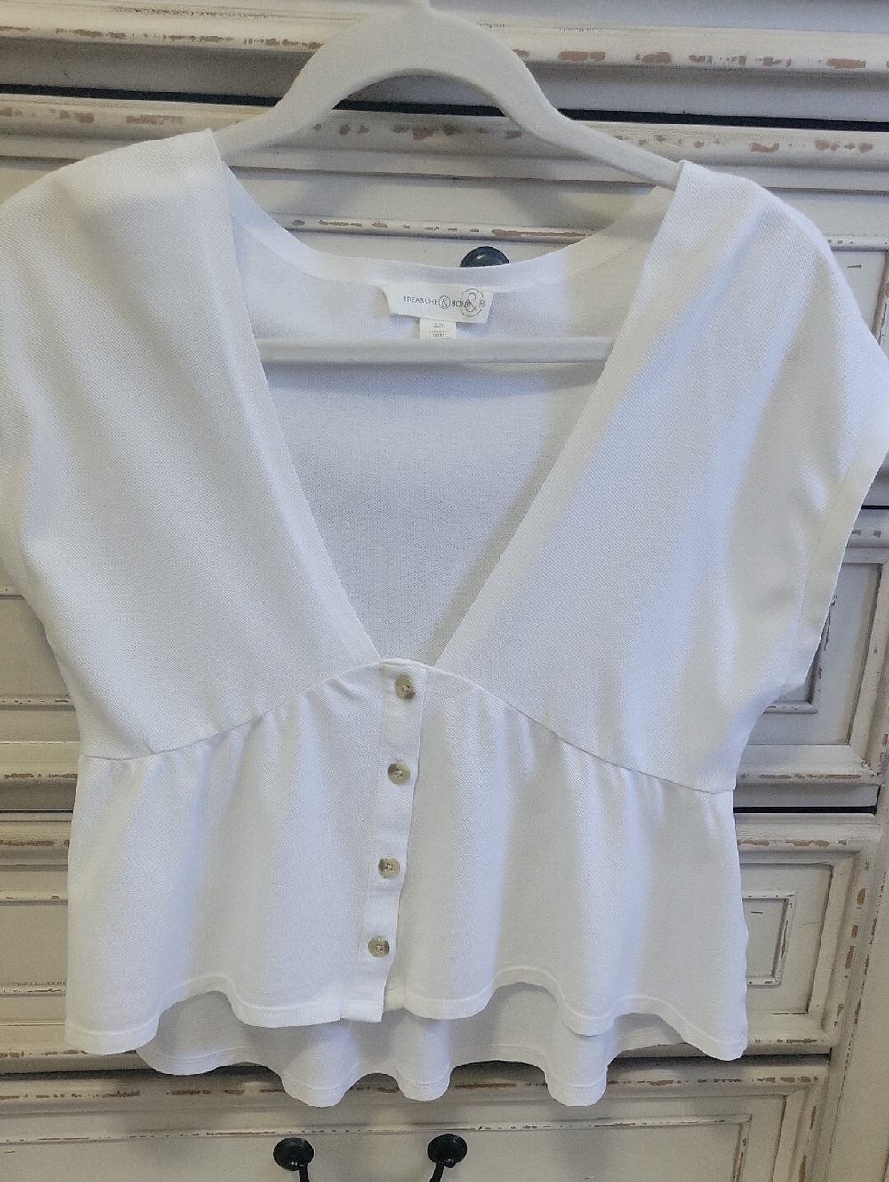 Treasure & Bond White Button-Front Peplum Blouse